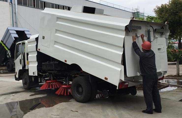 東風御虎道路清掃車（國三）