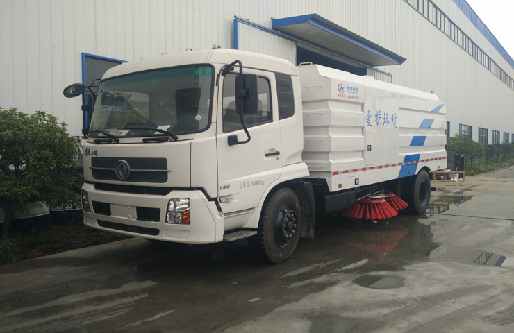 東風天錦道路清掃車