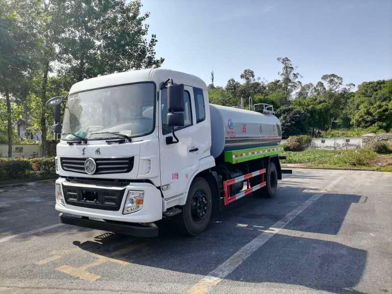 東風10噸灑水車